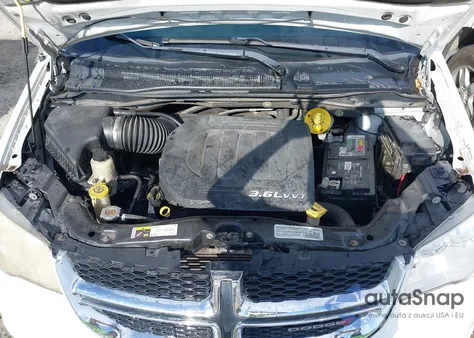 2014 Dodge Grand Caravan Sxt 30Th Anniversary z USA, uszkodzony, nr VIN 2C4RDGCG6ER278928